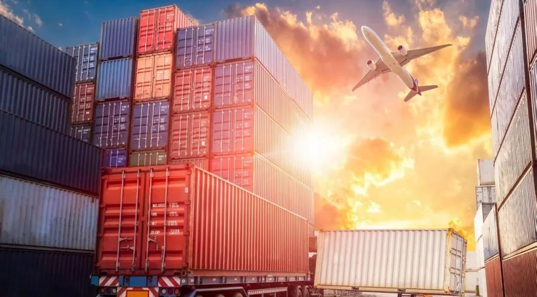 空運、快遞費用暴漲！DHL、UPS、FedEx宣布征收旺季附加費！